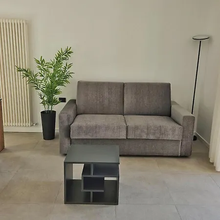 Spettacolare Vista E Giardino Privato * جيرا لاريو