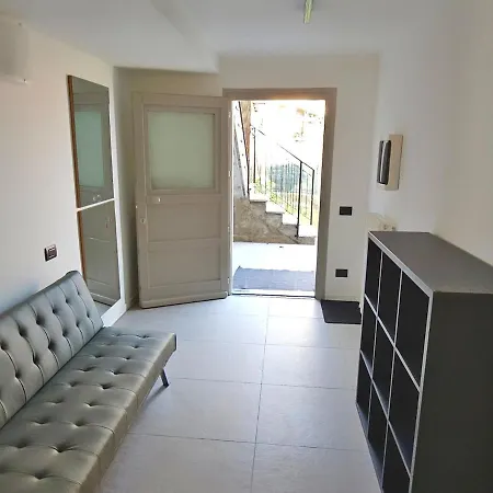 Spettacolare Vista E Giardino Privato 아파트